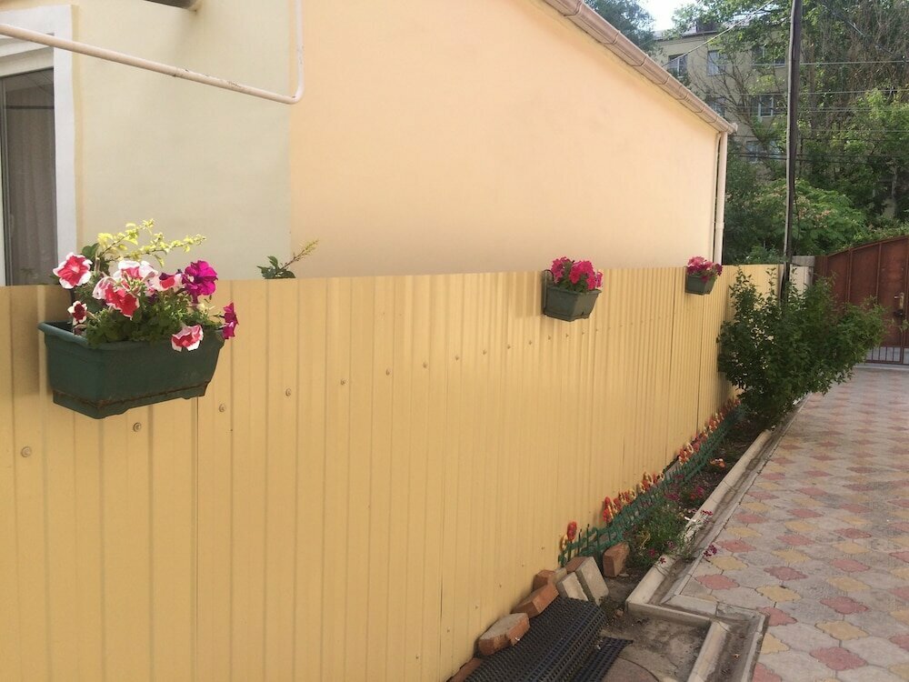 Гостевой дом Магадан Анапа-12