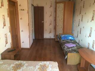 Гостевой дом Магадан Анапа Трехместный номер с балконом-3