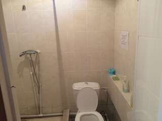 Гостевой дом Магадан Анапа Трехместный номер с балконом-2